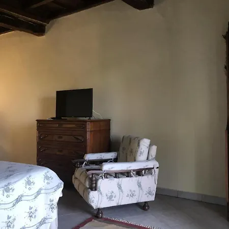 La Casa Di Pietro Pensión *